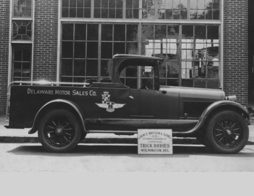 (Photo Archives) Early 20th century truck - Delaware Cadillac